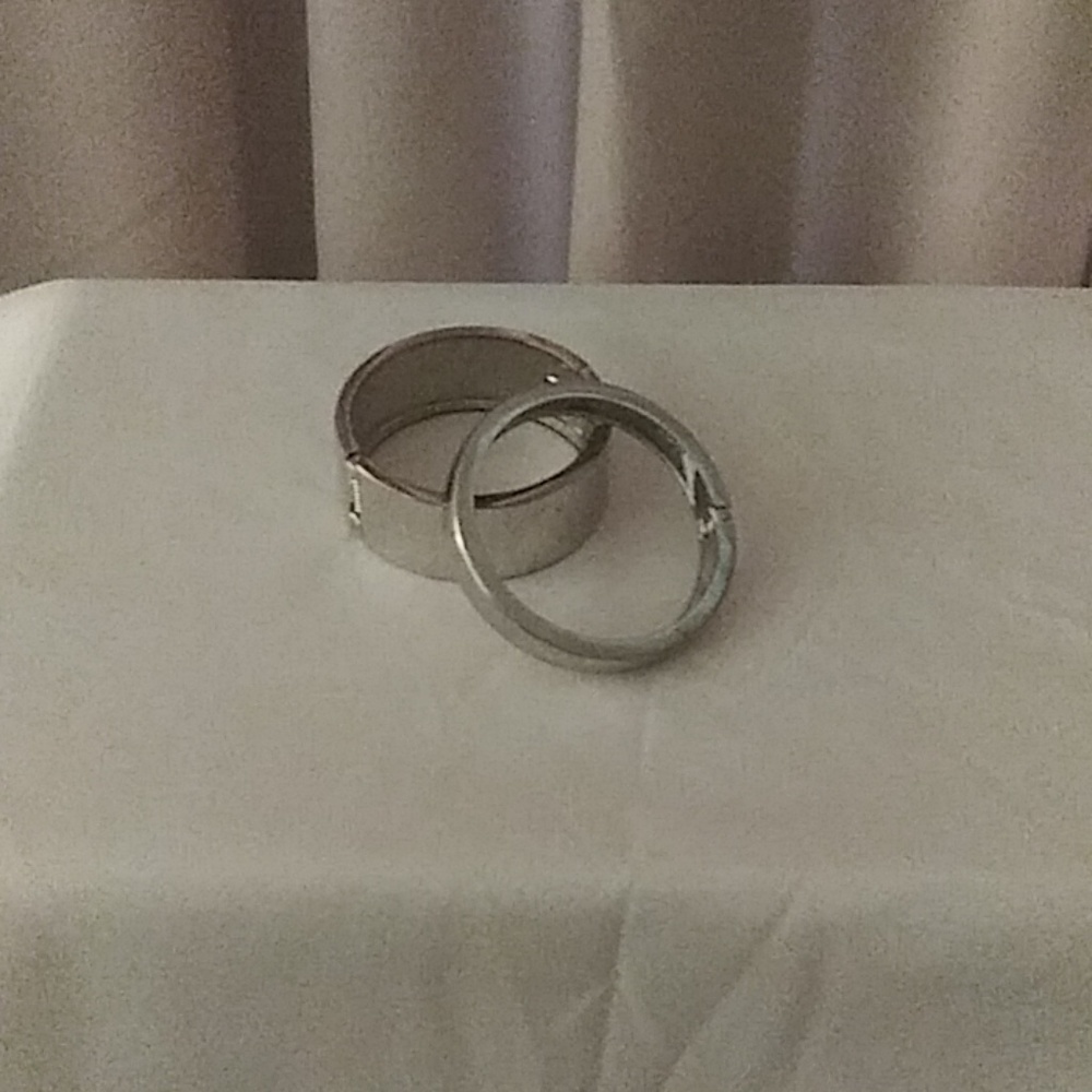 Bracelet - Picture 2 of 3